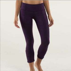 Lululemon • Practice Daily Crops Deep Zinfandel